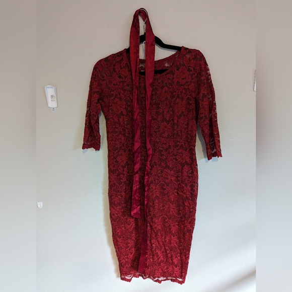 Seraphine Maternity Luxe red lace stretch dress size us 6 m - Picture 6 of 7
